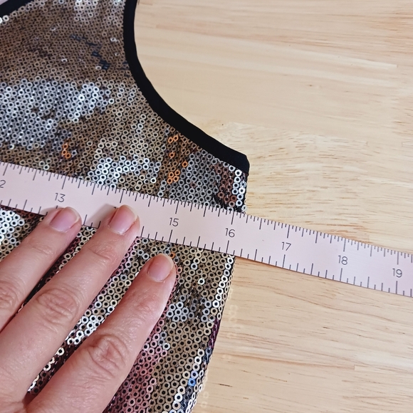 NWT Chelsea 28 Sequin Cross Fron Peplum Tank Top Size Small - Picture 9 of 10